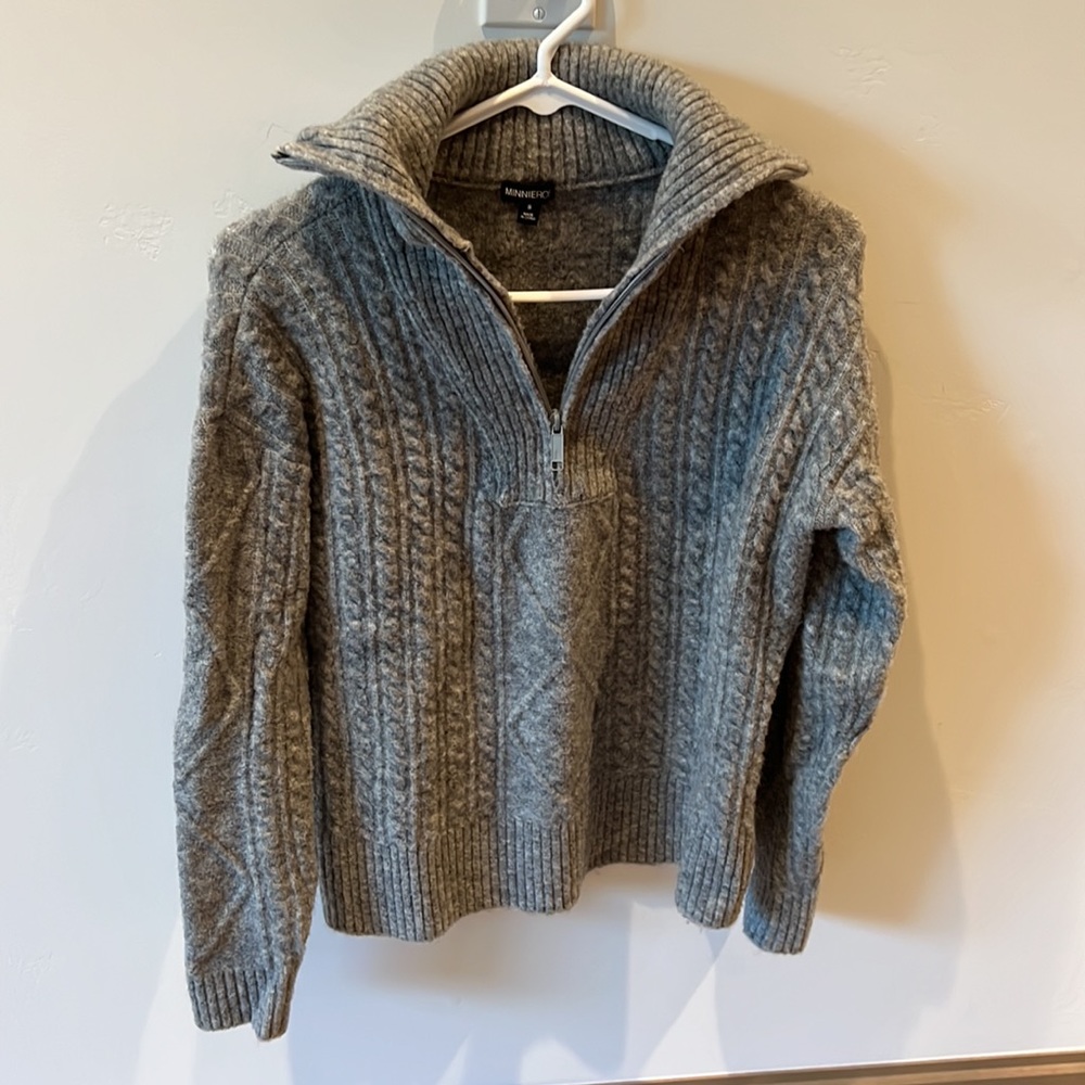 Minnie Rose Gray Ultra Soft Sweater, size Small